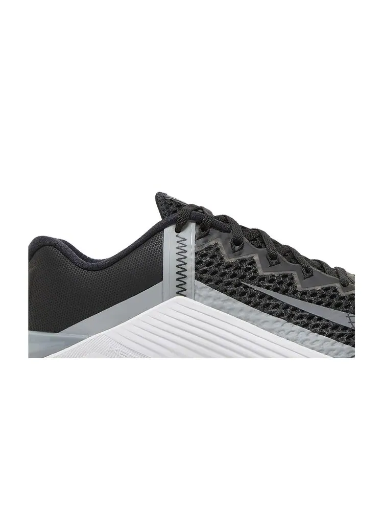 Кроссовки Metcon 6 'Black Iron Grey' — изображение 2 из 8, черный серый
