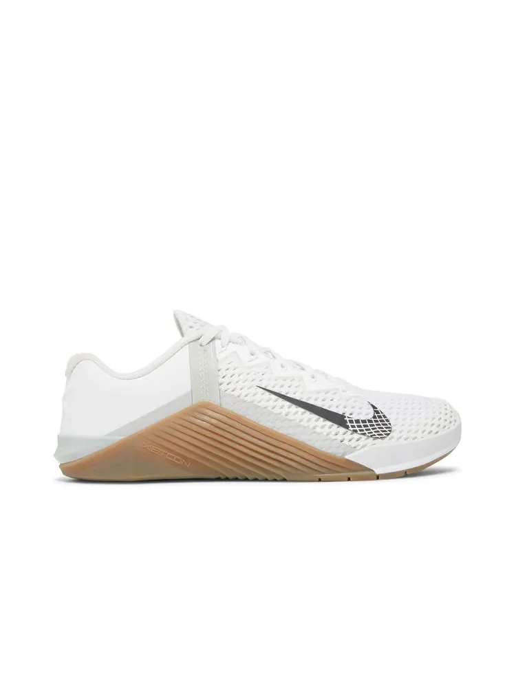 Кроссовки Metcon 6 'White Gum Dark Brown' — изображение 1 из 8, белый темный коричневый