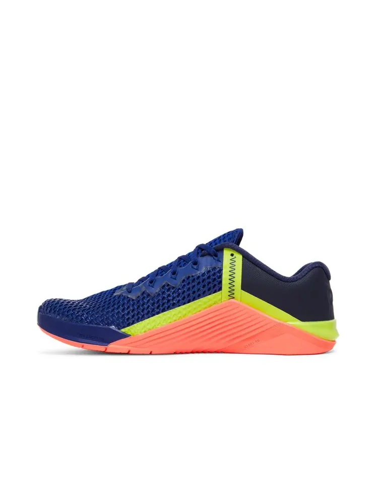 Кроссовки Metcon 6 'Deep Royal Blue Bright Mango' — изображение 3 из 8, глубокий синий яркий