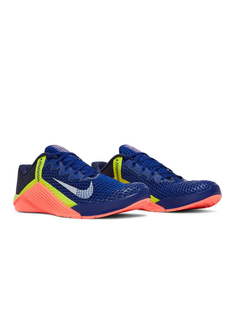 Кроссовки Metcon 6 'Deep Royal Blue Bright Mango' — изображение 8 из 8, глубокий синий яркий