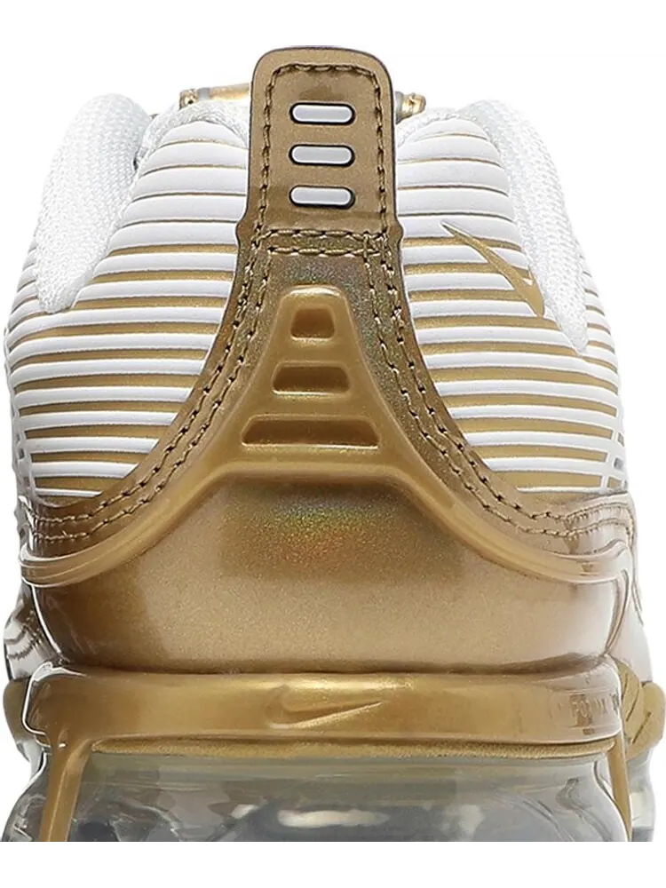 Кроссовки Nike Wmns Air VaporMax 360 'White Metallic Gold' — изображение 7 из 8, белый