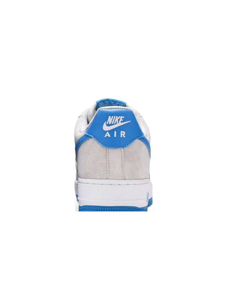 Кроссовки Nike Air Force 1 '07 LV8 EMB 'Grey Fog Light Photo Blue' — изображение 8 из 9