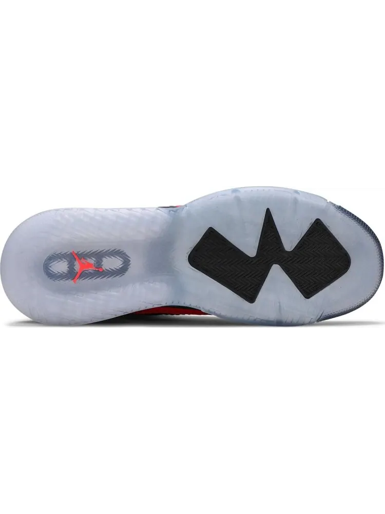 Кроссовки Paris Saint-Germain x Jordan Mars 270 Infrared — изображение 4 из 8, красный