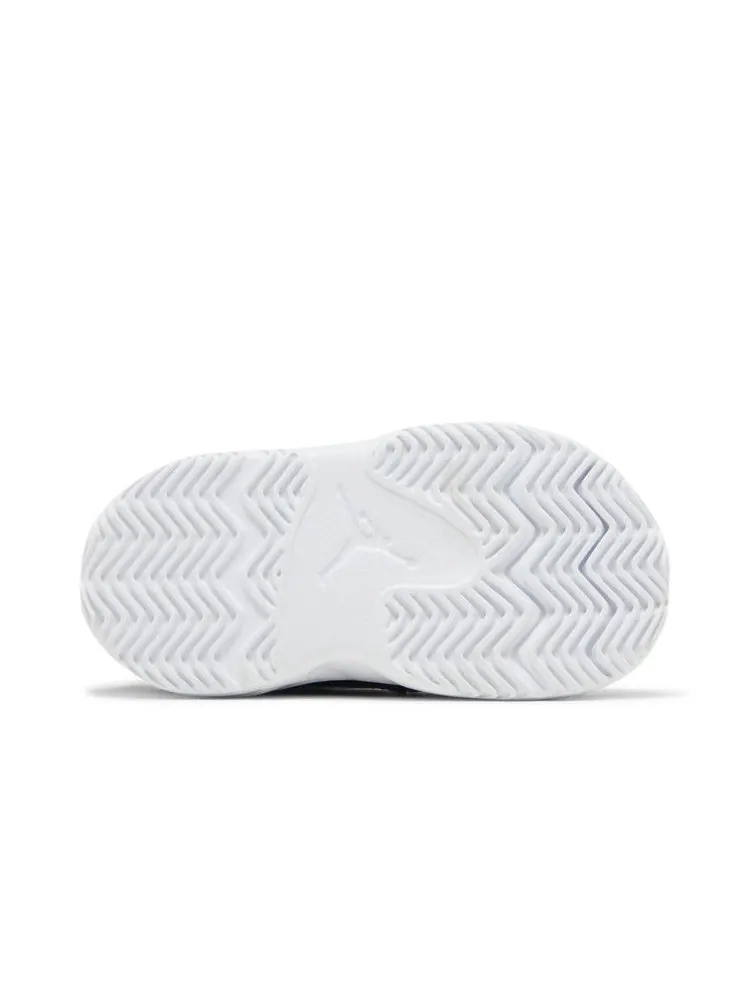 Кроссовки Air Jordan Jordan Max Aura 2 TD 'White Gym Red' — изображение 5 из 9, белый/черный/красный