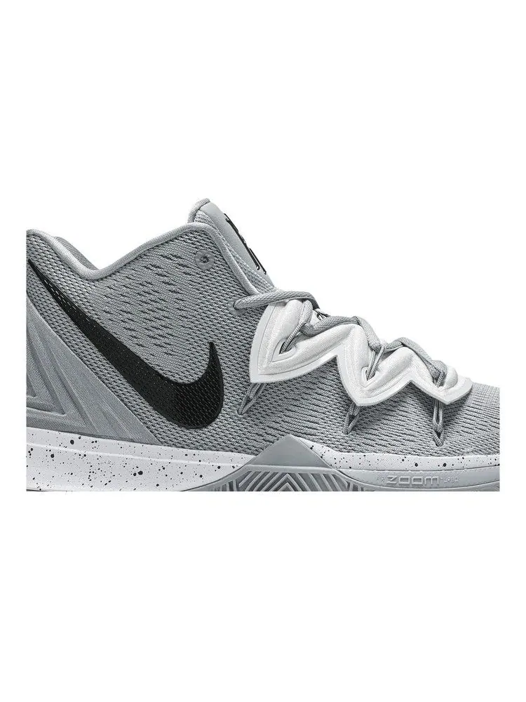 Кроссовки Nike Kyrie 5 TB 'Wolf Grey' — изображение 3 из 9, серый/черный