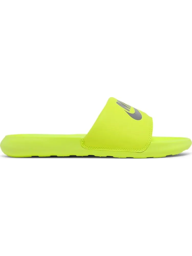 Сандалии Nike Victori One Slide 'Volt Chrome' — изображение 1 из 8, зеленый