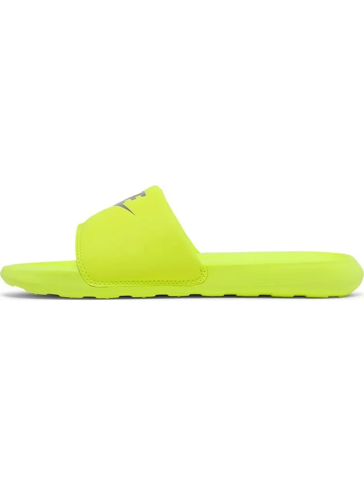 Сандалии Nike Victori One Slide 'Volt Chrome' — изображение 3 из 8, зеленый