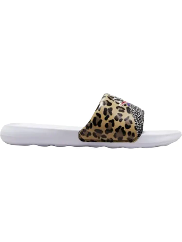 Сандалии Nike Wmns Victori One Printed Slide 'Beach Of The Bleachers' — изображение 1 из 1, белый