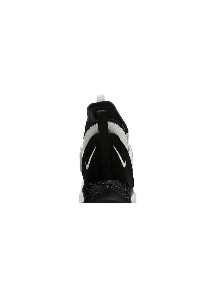 Кроссовки Nike LeBron Soldier 13 SFG TB 'White Black' — изображение 8 из 9, белый/черный/черный