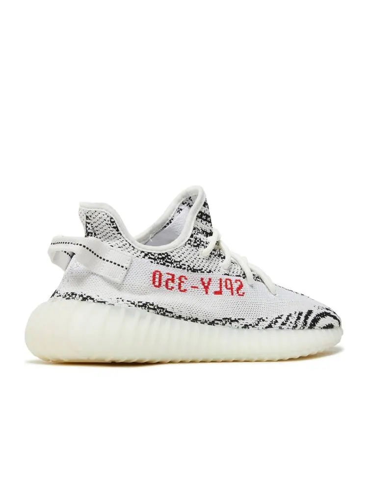 Кроссовки Adidas YEEZY BOOST 350 V2 'ZEBRA' 2022/2023 — изображение 3 из 4, белый