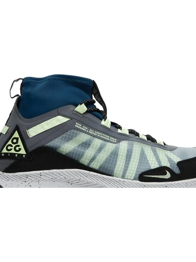 Кроссовки Nike ACG Terra Zaherra 'Barely Volt' — изображение 2 из 8, желтый