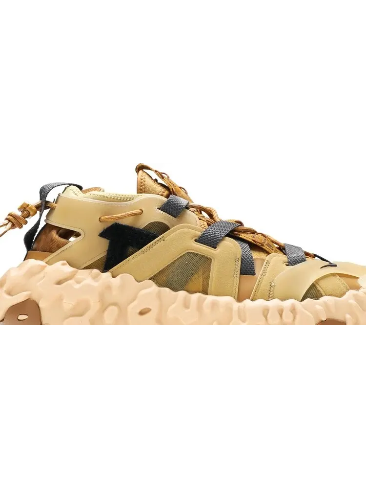 Сандалии Nike ISPA OverReact Sandal 'Club Gold' — изображение 2 из 8, золото