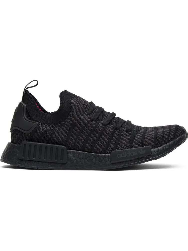 Кроссовки Adidas NMD_R1 Primeknit STLT 'Triple Black' — изображение 1 из 8, черный