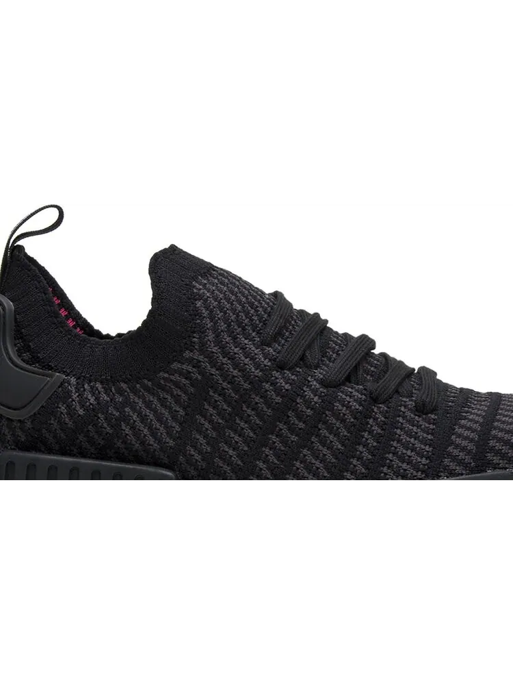 Кроссовки Adidas NMD_R1 Primeknit STLT 'Triple Black' — изображение 2 из 8, черный