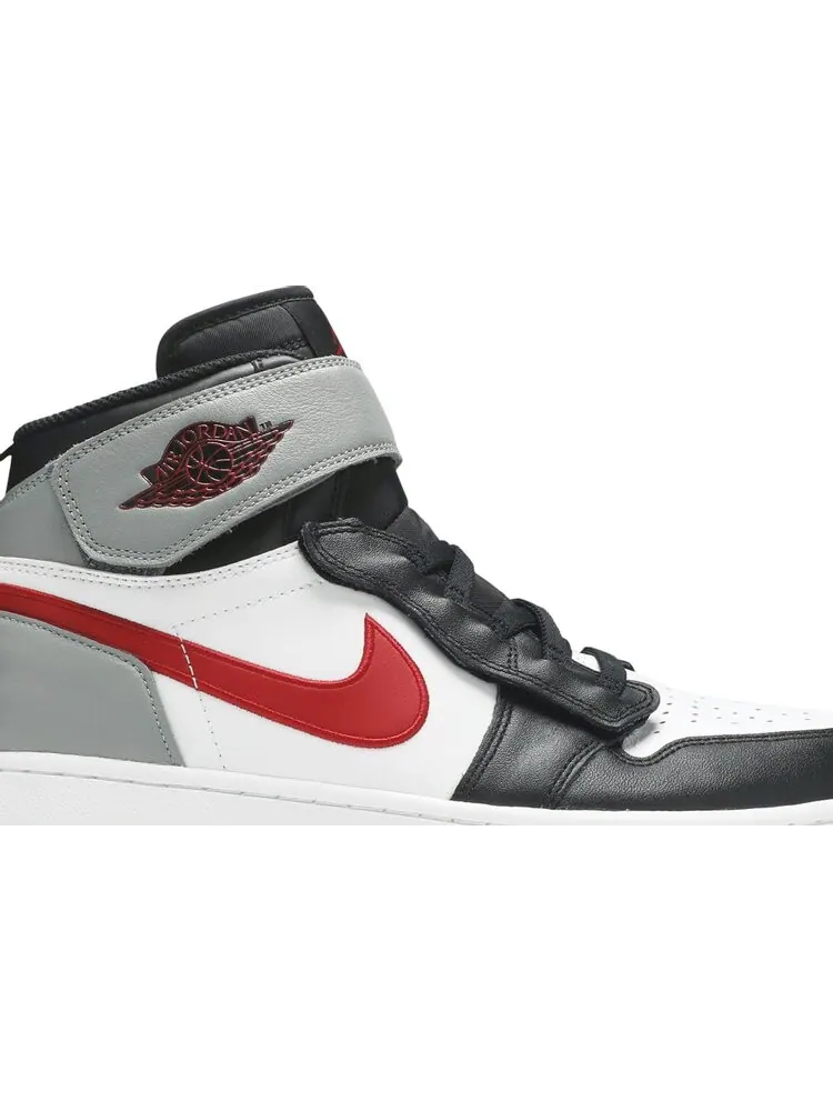 Кроссовки Air Jordan 1 High FlyEase Particle Grey — изображение 2 из 8, белый