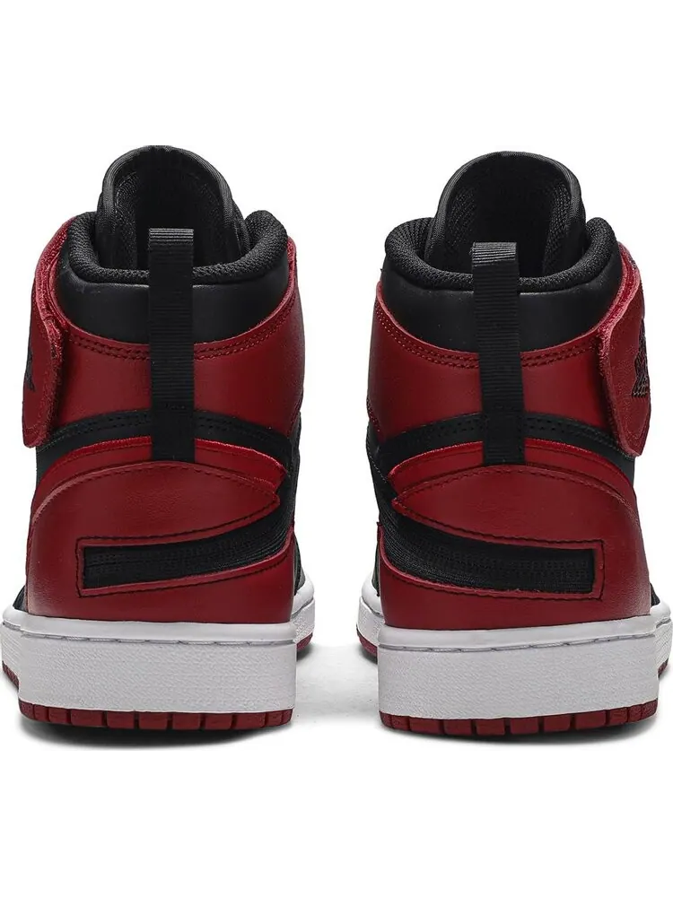 Кроссовки Air Jordan 1 High FlyEase Black Toe — изображение 6 из 8, красный