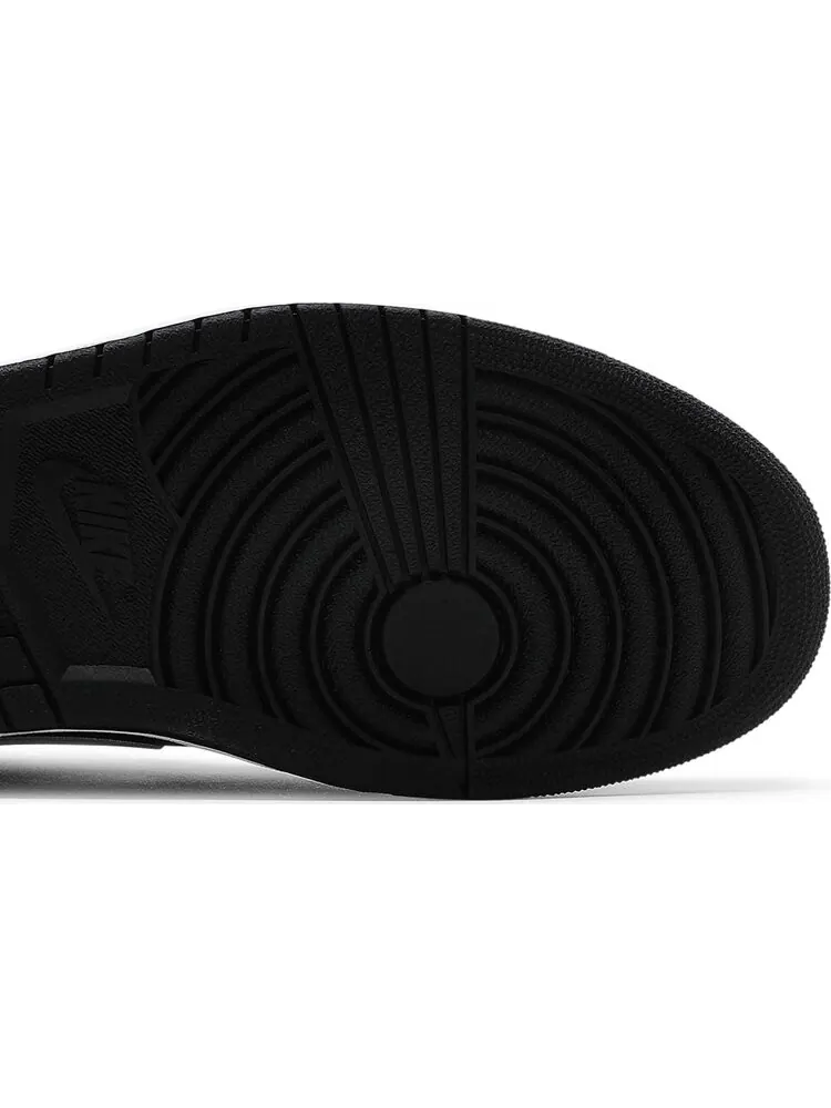 Кроссовки Air Jordan 1 High FlyEase Black White — изображение 5 из 8, черный