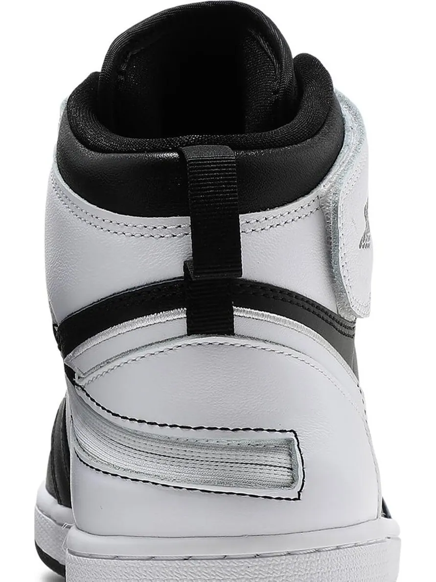 Кроссовки Air Jordan 1 High FlyEase Black White — изображение 7 из 8, черный