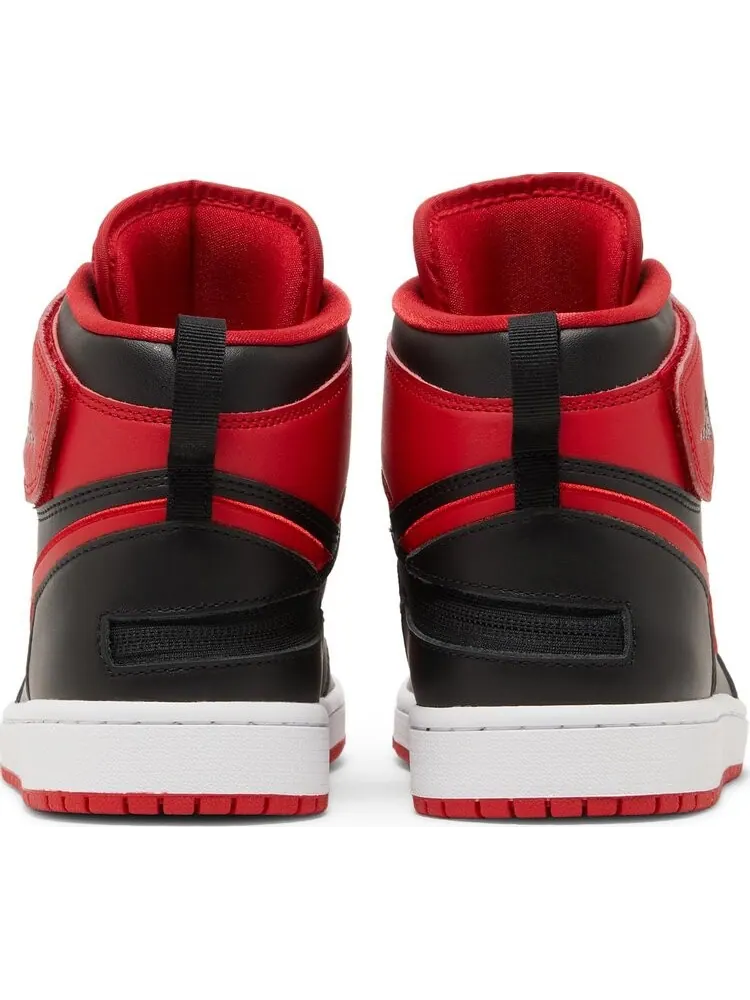 Кроссовки Air Jordan 1 High FlyEase Bred — изображение 6 из 8, красный