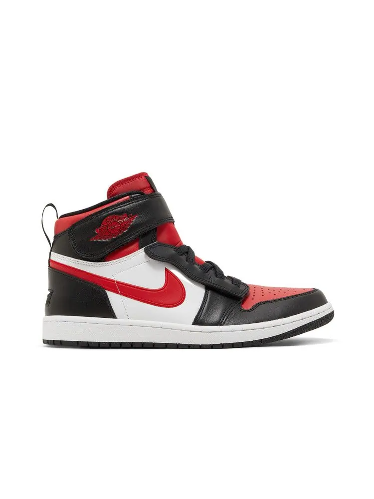Кроссовки Air Jordan Air Jordan 1 High FlyEase 'Bred Toe' — изображение 2 из 9, черный/белый/красный