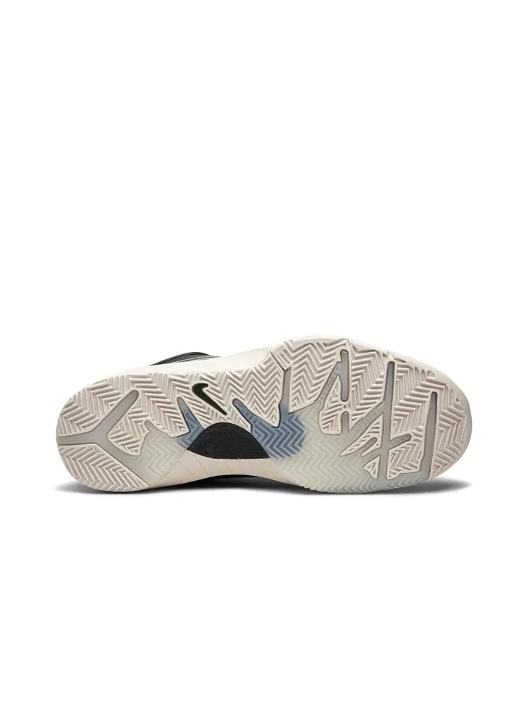 Кроссовки Nike Undefeated x Kobe 4 Protro 'Fir' — изображение 4 из 4, зеленый