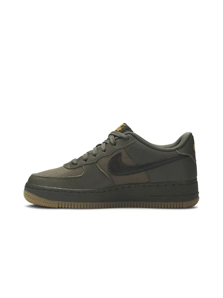 Кроссовки Nike Air Force 1 LV8 Gore-Tex BG 'Olive' — изображение 4 из 9, оливковый//золотистый