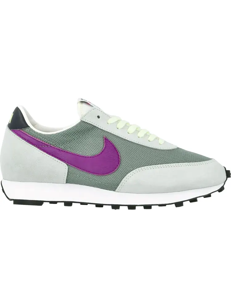 Кроссовки Nike Daybreak SP 'Silver Pine Hyper Violet' — изображение 1 из 1, зеленый