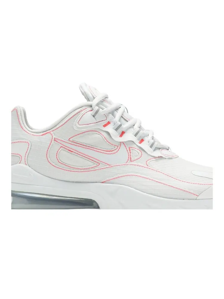 Кроссовки Nike Air Max 270 React SP — изображение 2 из 4, белый