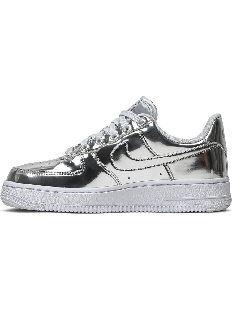 Кроссовки Nike Wmns Air Force 1 SP 'Liquid Metal - Chrome' — изображение 3 из 8, серебряный
