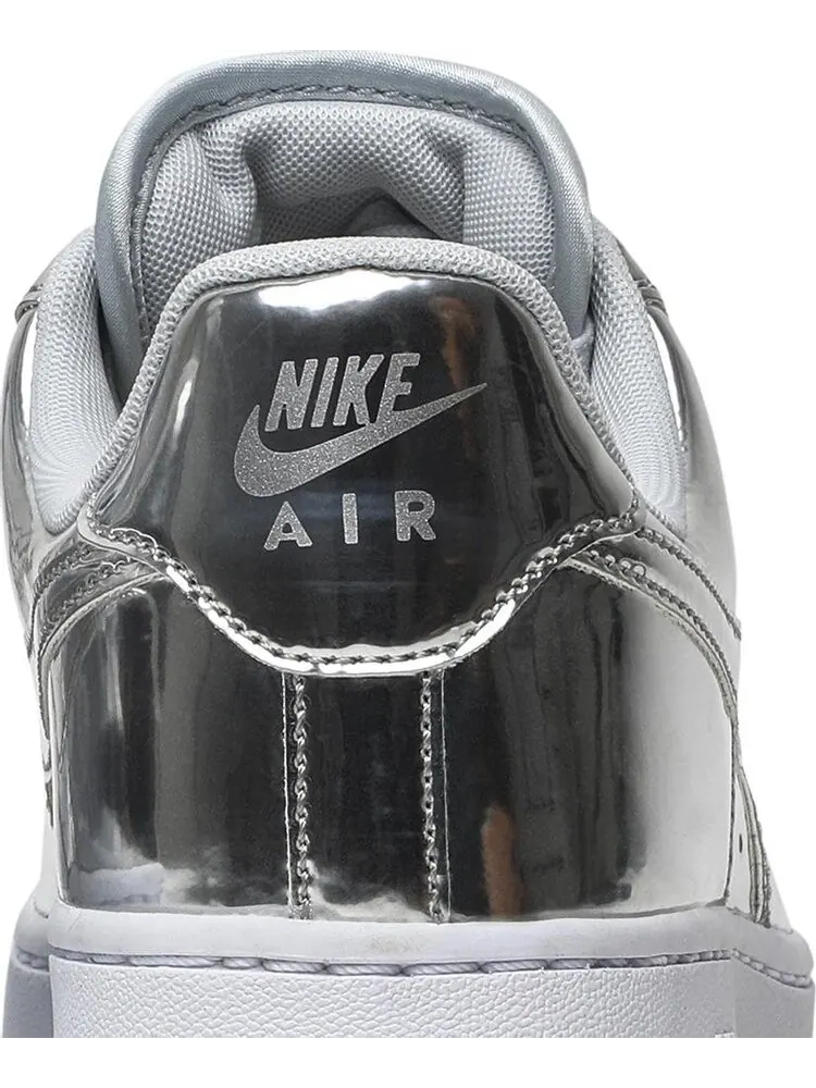 Кроссовки Nike Wmns Air Force 1 SP 'Liquid Metal - Chrome' — изображение 7 из 8, серебряный