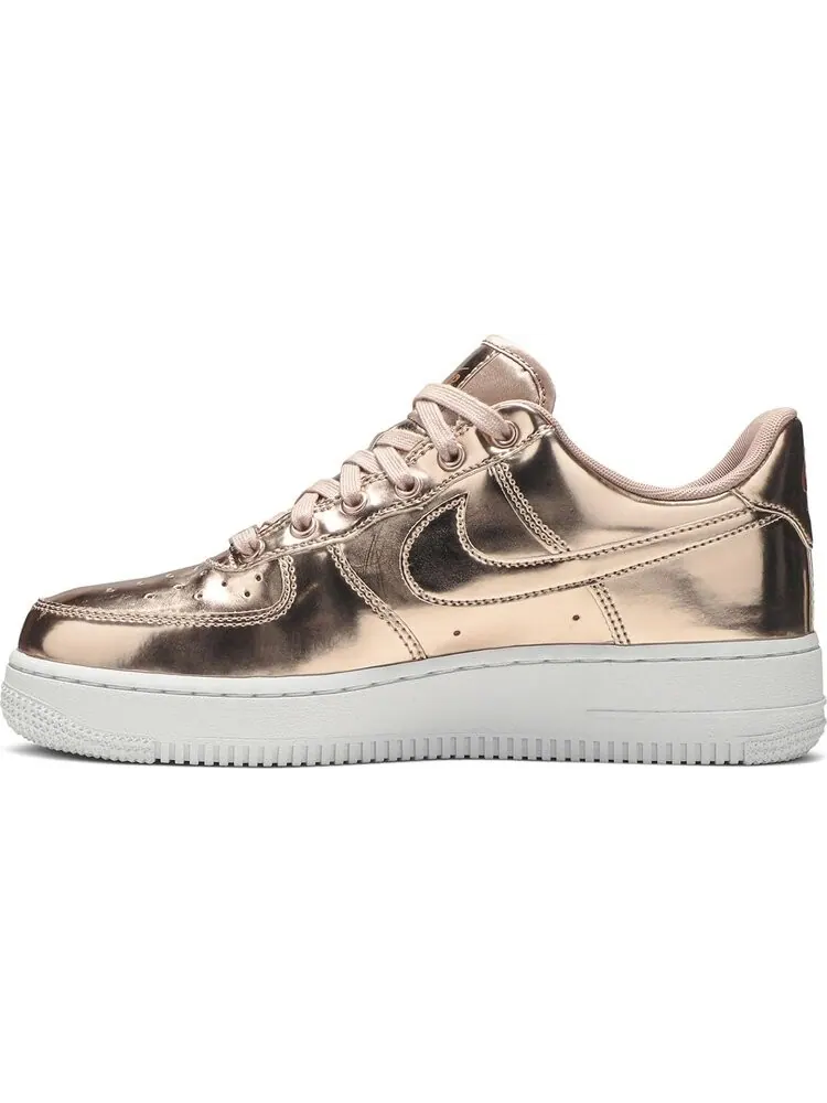 Кроссовки Nike Wmns Air Force 1 SP 'Metallic Rose Gold' — изображение 3 из 8, розовый