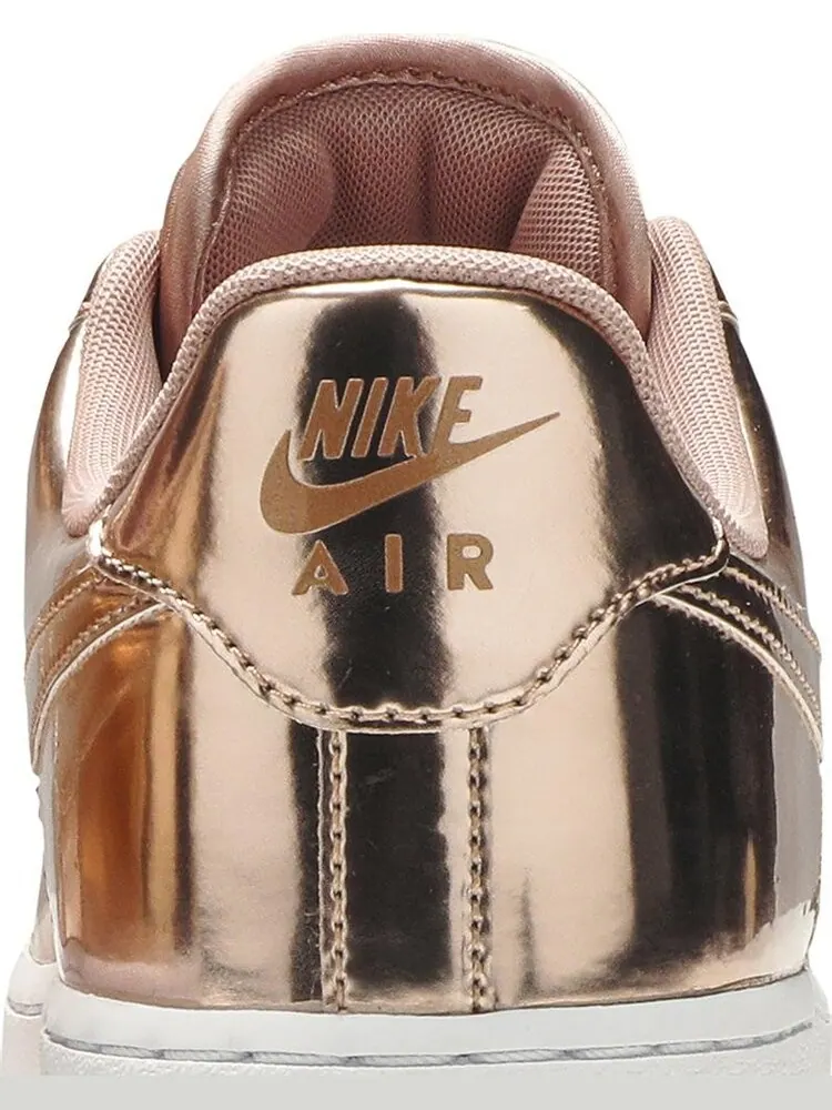 Кроссовки Nike Wmns Air Force 1 SP 'Metallic Rose Gold' — изображение 7 из 8, розовый