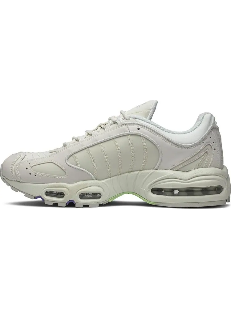 Кроссовки Nike Air Max Tailwind 4 '99 SP 'Sail' — изображение 3 из 8, загар