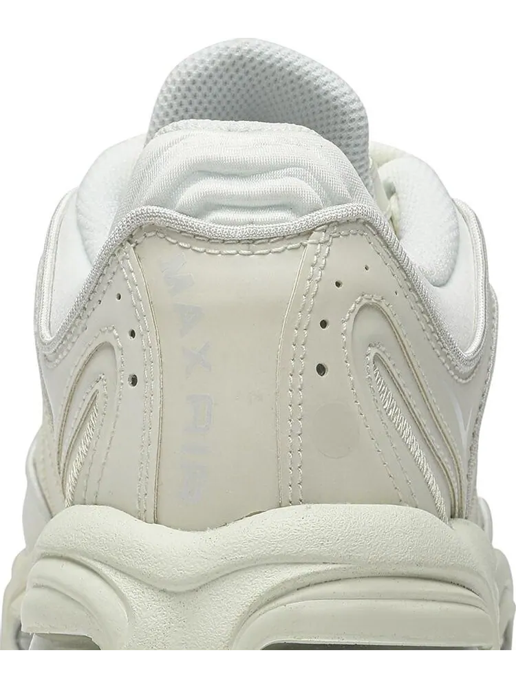 Кроссовки Nike Air Max Tailwind 4 '99 SP 'Sail' — изображение 7 из 8, загар