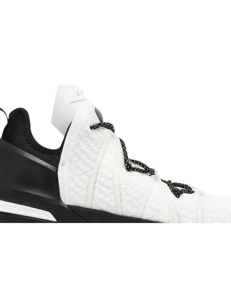 Кроссовки Nike LeBron 18 'Home' — изображение 2 из 8, белый