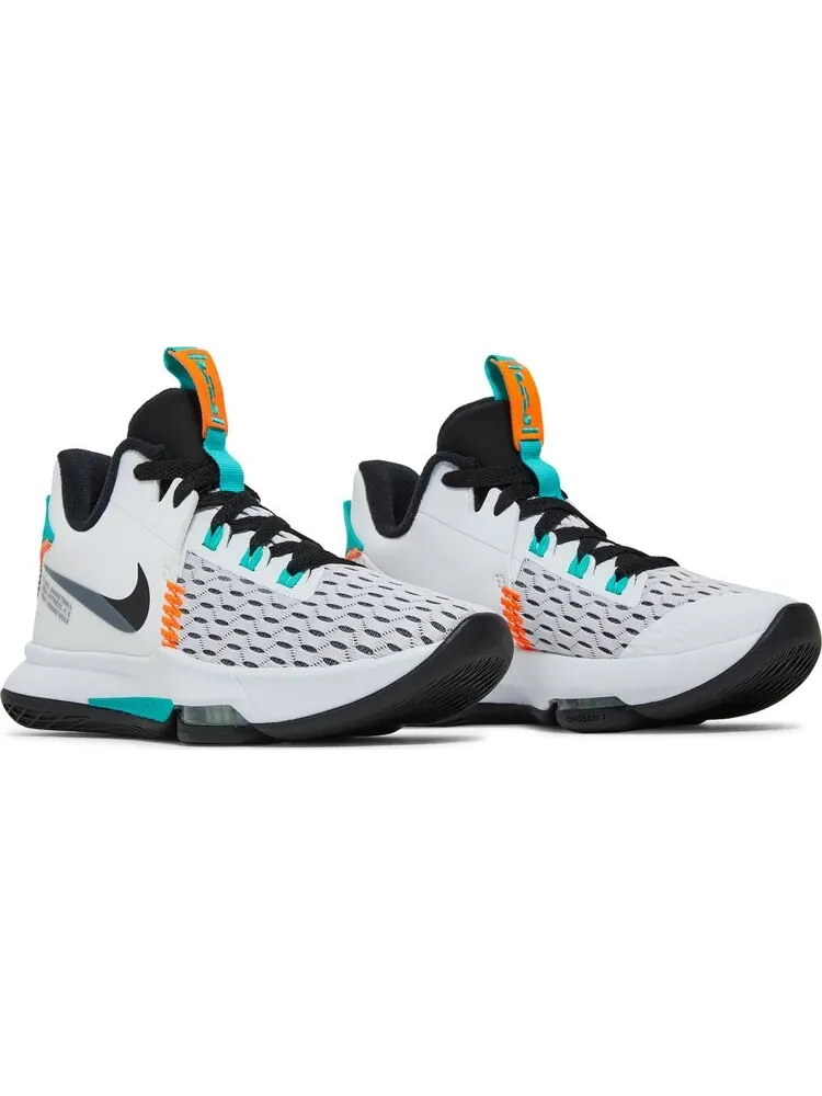Кроссовки Nike LeBron Witness 5 'White Clear Jade' — изображение 8 из 8, белый