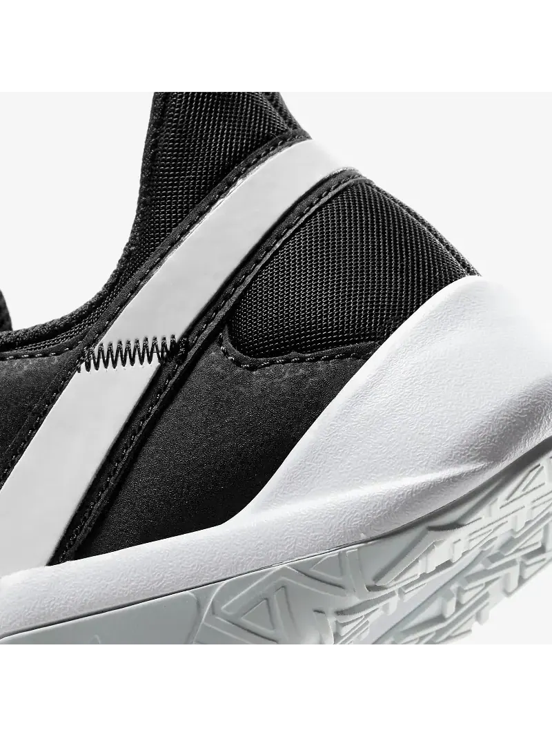 Кроссовки Nike Legend Essential 2 — изображение 7 из 7