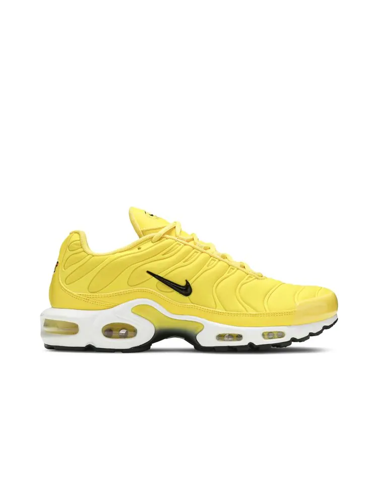 Кроссовки Wmns Air Max Plus TN 'Chrome Yellow' — изображение 1 из 8, желтый
