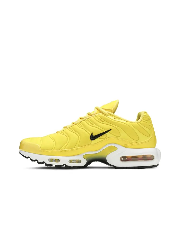 Кроссовки Wmns Air Max Plus TN 'Chrome Yellow' — изображение 3 из 8, желтый