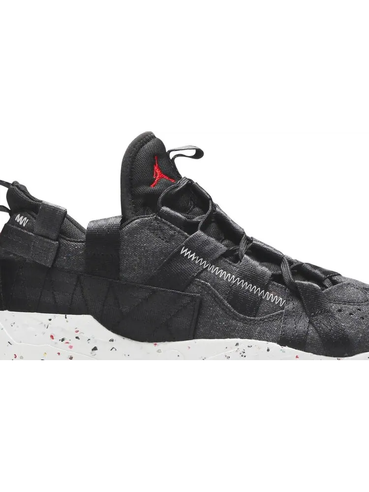 Кроссовки Jordan Crater Black University Red — изображение 2 из 8, черный