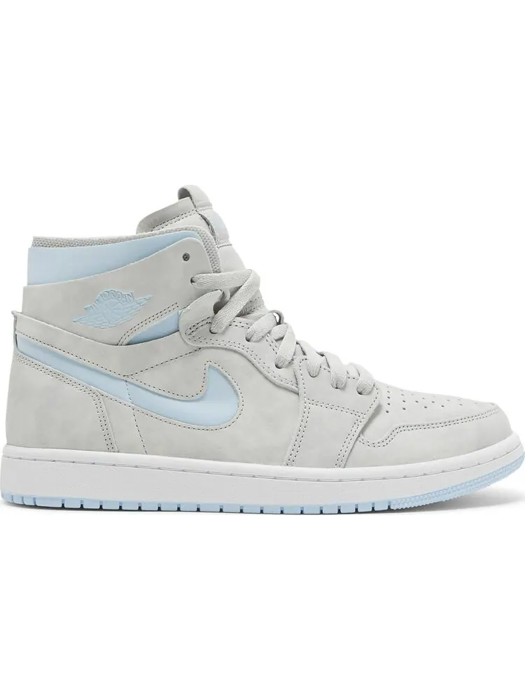 Кроссовки Wmns Air Jordan 1 High Zoom Comfort Cool Grey Light Blue — изображение 1 из 8, серый
