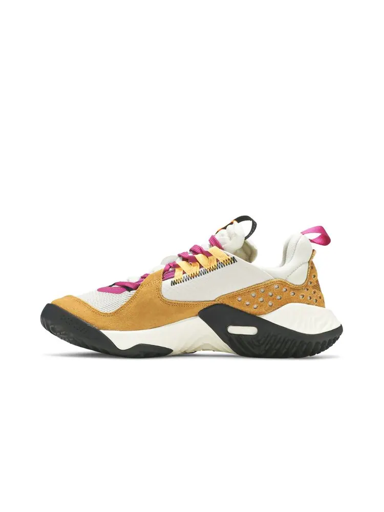 Кроссовки Wmns Jordan Delta 'Chutney Light Orewood Brown' — изображение 3 из 8, светлый коричневый