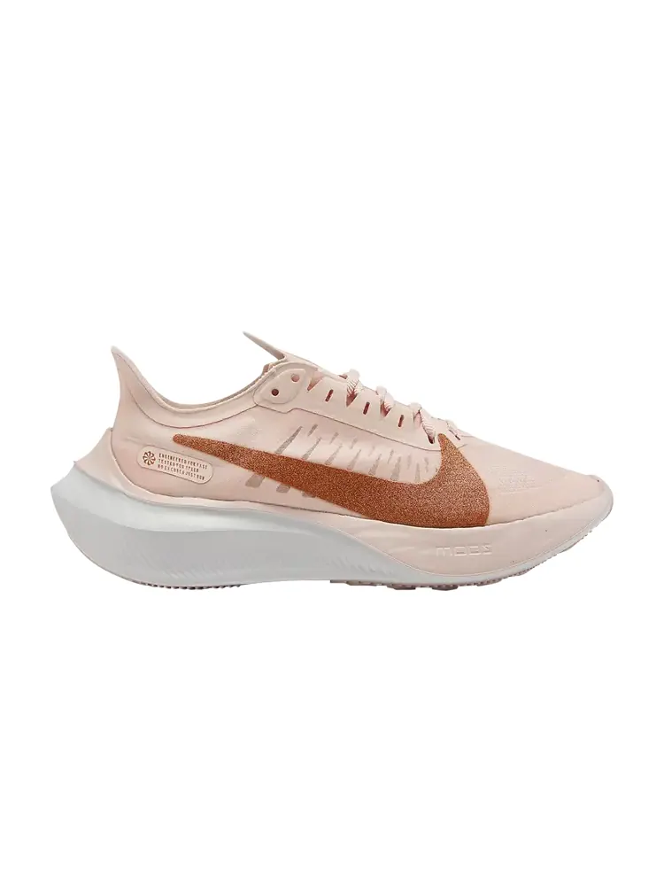 Кроссовки Nike Wmns Zoom Gravity — изображение 1 из 1, розовый