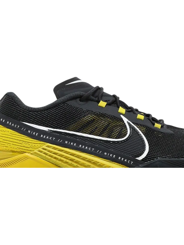 Кроссовки Nike React Metcon Turbo 'Dark Smoke Grey Bright Citron' — изображение 2 из 8, серый