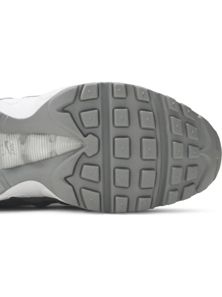 Кроссовки Nike Air Max 95 'Grey Fog' — изображение 5 из 8, серый
