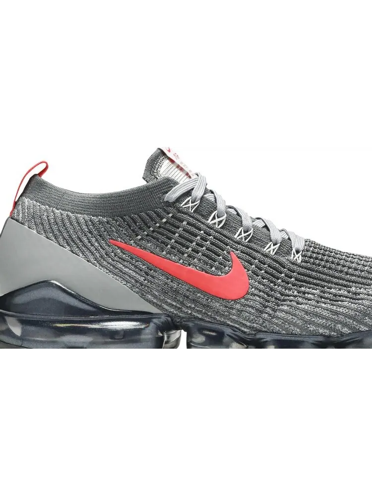 Кроссовки Nike Air VaporMax 3.0 'Iron Grey' — изображение 2 из 8, серый