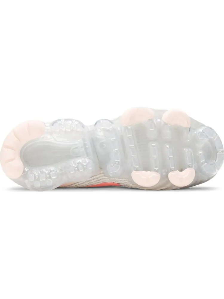 Кроссовки Nike Wmns Air VaporMax Flyknit 3 'Light Cream Crimson Tint' — изображение 4 из 8, бежевый