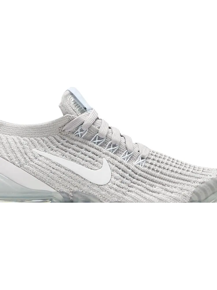 Кроссовки Nike Wmns Air VaporMax Flyknit 3 'Violet Ash' — изображение 2 из 8, фиолетовый