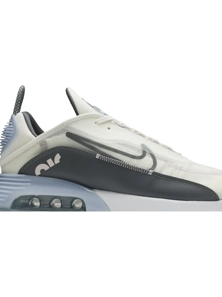 Кроссовки Nike Wmns Air Max 2090 'Sail Cool Grey' — изображение 2 из 8, серый