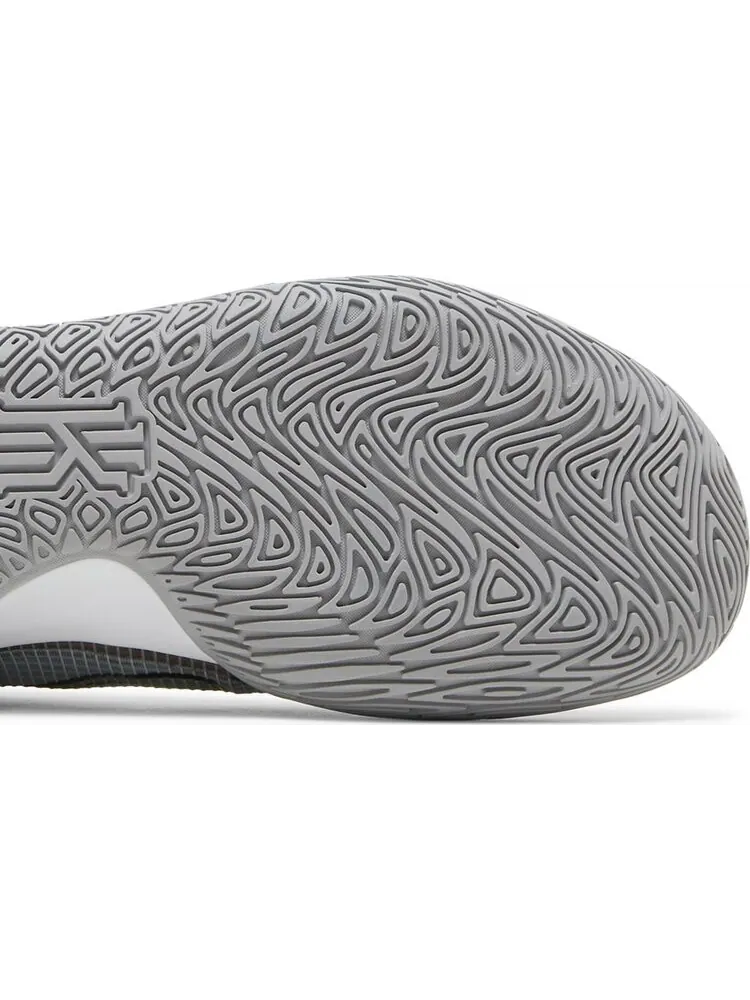 Кроссовки Nike Kyrie Flytrap 4 'Wolf Grey White' — изображение 5 из 8, серый